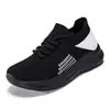2026 Tamanho Grande Novos Sapatos Meia Sapatos Casuais Confortáveis Solado Grosso Moda Estudante Comércio Exterior Feminino Solado Grosso Sapatos Esportivos
