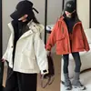 Chaqueta Casual Desmontable a Prueba de Viento Tres en Uno para Niñas, Nuevo Estilo Otoño/Invierno 2026, para Niños Medianos y Grandes, Moderna