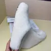 Sandálias slip-on 2026 da moda, de cor sólida, versáteis e únicas que não cansarão seus pés mesmo após ficar em pé por muito tempo, oferecendo um visual limpo e arrumado para mulheres