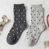 Calcetines de otoño e invierno, calcetines dulces de encaje para niña, calcetines de media pantorrilla para mujer, calcetines holgados de lunares, calcetines Zhuji