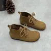 Botas Martin de couro vintage, tamanho 26, bico redondo casual, versáteis, botas Chelsea para usar descalço, botas curtas, couro macio feminino, botas de couro com sola macia