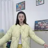 Estilo Coreano Nueva Chaqueta de Algodón con Retazos a Cuadros Relleno de Plumón para Mujer Corta Holgada Acolchado de Diamantes Ligera Petite Dopamina