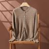 Suéter de Cashmere Feminino com Gola Redonda Jaqueta Tricotada Outono e Inverno Novo Cardigan com Design de Trança Pequena Suéter Confortável e Quente