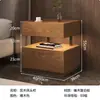 Mesa de cabeceira minimalista italiana, armário de cabeceira moderno flutuante de madeira maciça com luz de sensor, armário de armazenamento modular estilo quarto