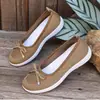 Zapatos de verano nuevos para mujer, tipo slip-on, al por mayor, transfronterizos, con suelas suaves, resistentes al desgaste, estilo casual, zapatos versátiles para mamá