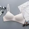 Nuevo Sujetador para Niñas Delgado Sin Aros Reúne Pecho Pequeño Estudiantes de Secundaria Ropa Interior Sin Costuras para Mujeres