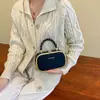 Bolsa Carteiro Transfronteiriça com Corrente para Mulheres 2025 Nova Moda Bolsa de Mão Simples Popular Bolsa de Ombro Transversal Bolsa Pequena para o Dia a Dia