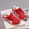 Zapatos casuales de moda y versátiles para niñas, nueva colección primavera/verano 2026, zapatos infantiles de suela blanda estilo Forrest Gump, cómodos y elegantes para niños mayores