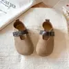 Casacos estilosos para meninas Sapatos Birkenstock 2026 primavera e outono novos mocassins tecidos de sola macia sapatos pequenos de couro versáteis e da moda