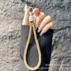 Novo Modelo de Comércio Exterior Corrente de Celular Totalmente Cravejada, Cordão Colorido para Celular Estilo Pulseira com Strass, Corrente para Pendurar Chaveiro Rotativo Atacado