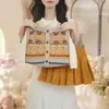 Conjunto para Meninas Outono Novo Estilo Bebê Estiloso Suéter Colete Fair Isle Renda Camada Base Calça Wide-Leg Infantil Tendência
