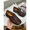 Sapatos de Casco de Porco com Dedos Separados para Mulheres 2026 Primavera Novo Estilo Couro Genuíno Nicho Retrô Couro Macio Slip-On Duas Vias Sapatos Pequenos de Couro para Mulheres