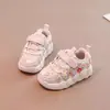 Zapatillas para Niña 2026 Primavera Nuevas Florales de Moda Zapatos de Papá Elegantes Zapatos Casuales para Niños Zapatillas de Correr para Niña