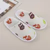 Fabricante de pantuflas desechables para hotel al por mayor, cuatro estaciones, en stock, para invitados, lino cepillado, antideslizantes, engrosadas, transpirables