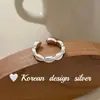 Versão Coreana de 2025 de Joia com Design de Nicho Anel Simples Oval Côncavo Emendado em Prata de Lei S925 Para Mulheres de Alto Padrão