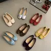 Sapatos femininos baixos prateados para primavera e outono, mocassins retrô franceses, sapatos baixos vermelhos estilo vovó femininos, sapatilhas gentis estilo fada