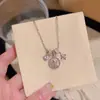 Collar de Flor de Iris en Forma de Corazón, Lujo Ligero, Nicho, Sensación de Alta Gama, Cadena para Clavícula de Concha Natural, Collar Exquisito y Versátil