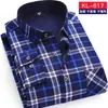 Camisa de Franela Forrada para Hombre Otoño/Invierno 2026, Cuadros Cepillados, Top Casual para Hombres de Mediana Edad, Camisa de Manga Larga para Exportación