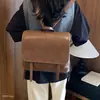 Mochila grande capacidade 2026 cor sólida popular diária feminina versátil couro macio casual novo simples para ir ao trabalho