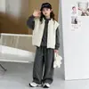 Conjunto de Invierno para Niñas de Tres Piezas Espeso con Felpa, Elegante, Nuevo, Moda, Sudadera Holgada, Chaleco, Tendencia