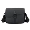 Bolso bandolera para hombre de piel con estampado de lichi transfronterizo, bolso de hombro casual impermeable y resistente al desgaste, mochila de ciclismo de moda