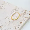 Anillo Minimalista de Acero de Titanio con Diamantes Brillantes en Forma de Semicírculo Estilo Coreano para Mujer, Estilo de Nicho para Mejores Amigas y Parejas, Joyería de Moda para Influencers