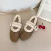 Zapatos de invierno de pelo planos sin cordones 2026 suela zapatos de algodón talla grande zapatos de mujer con forro polar añadido zapatos tipo frijol nuevo estilo para mujer usar gruesos
