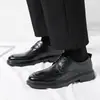 Sapatos masculinos de couro, nova coleção primavera 2026, estilo casual, couro genuíno, para uso profissional e formal - 2023