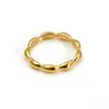 Anillo Ovalado Minimalista de Lujo Ligero de Nicho Transfronterizo para Mujer, Estilo Ins, Acero Inoxidable 316, Diseño Cerrado, Anillo de Banda Lisa