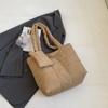 Bolsa de gran capacidad, moda simple, color sólido, para madre e hijo, 2023, popular este año, estilo coreano, otoño e invierno, bandolera, para debajo del brazo, tote