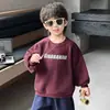 Moletom infantil para primavera e outono 2026, novo estilo, blusa casual estilosa para crianças, versão coreana, camiseta básica da moda para meninos