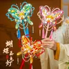 Linternas del Festival de Medio Otoño cuidadosamente seleccionadas, linternas de mariposa resplandecientes, palitos retorcidos, materiales para manualidades, linternas de conejo portátiles para niños