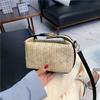 Bolso pequeño de primavera y verano para mujer, novedad de 2025, moderno bolso cruzado de estilo coreano combinable con todo, bolso de mano de paja simple y fresco.