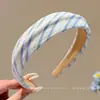 Diadema de cuadros de ala ancha para mujer, nuevo estilo 2026, de alta gama, para uso diario, a la moda y disponible para venta al por mayor del fabricante