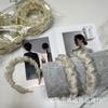 Faixa de cabelo nova de renda organza estilo Xiaoxiang primavera e verão laço de renda pérola strass temperamento faixa de cabeça feminina