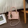 Bolso Pequeño Cuadrado Versátil Nuevo Vintage para Mujer con Patrón Acolchado Estilo Chanel, Sensación de Alta Gama, Bolso de Hombro Único Cruzado
