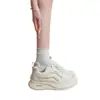 La tendencia más candente del otoño: zapatillas con suela gruesa, estilo universitario para mujer, zapatos deportivos y casuales versátiles y a la moda, zapatillas blancas ligeras y transpirables para mujer