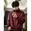 Chaqueta Harrington americana retro color vino, una chaqueta bomber moderna y elegante para hombre, con un tacto de alta gama y un cuello mao, que se asemeja a una chaqueta de béisbol.
