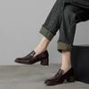 Zapatos de piel de oveja con textura de estilo británico para mujer, mocasines de tacón medio grueso con punta cuadrada, de una sola capa y cuero genuino, con boca profunda, para otoño de 2024