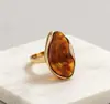 Pendientes y Anillos Geométricos Retro Transfronterizos Europeos y Americanos con un Ambiente Único y Sofisticado