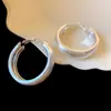Pendientes Metálicos de Plata Estilo Francés con Diamantes, Diseño Simple, Versátiles y Elegantes, Lujo Ligero, Pendientes de Moda de Gama Alta