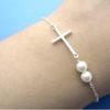 Jóias de comércio exterior europeias e americanas moda quente feminina temperamento elegante pulseira simples de pérolas com contas pulseira de cruz