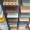 Painéis Cerâmico-Alumínio Porosos Personalizados pelo Fabricante para Salas de Conferência Escolares, Painéis Cerâmico-Alumínio Absorventes de Som para Decoração de Parede e Absorção Sonora de Bibliotecas