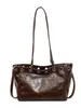 2026 Bolso de Cubo de Mano de Moda Vintage Nuevo, Bolso de Hombro Único de Gran Capacidad Punk para Motociclista, Bolso de Mano tipo Tote con Remaches para Viajes Diarios