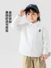 Camisa Derecha Estilo Academia Europea para Niños Otoño 2026 Nuevas Llegadas Ropa para Niños Talla Mediana y Grande Top de Bebé Estilo Primavera y Otoño Tendencia