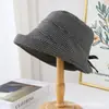 Sombrero de Pescador Simple a Cuadros con Ala Enrollada Estilo Japonés para Mujer, Versión Coreana de Primavera y Otoño, Nuevo Sombrero de Sol de Ala Grande, Sombrero Tipo Cubo Adelgazante
