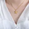 Diseño de colgante de estrella de mar con textura elegante única de nicho moda titanio acero chapado oro 18K collar clavícula para mujeres