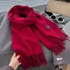 Novo Lenço Versátil de Cor Sólida para Mulheres, Quente de Inverno, Espesso, Cachecol de Pescoço Monocromático, Xale, Lenço Longo com Franjas