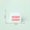 Decorações de paisagem em miniatura, apresentando um tema rosa criativo para evocar uma estética feminina, perfeitas para decoração de quarto e projetos DIY de casa de bonecas.. Estes modelos de móveis em miniatura e pequenos enfeites adicionam um toque de charme