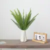 Venta al por mayor de fábrica de hojas de helecho artificiales, plantas de interior en maceta, materiales florales para paisajismo DIY